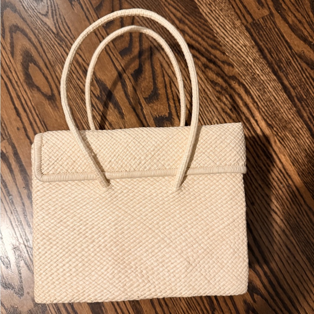 Elegant Cream Woven Handbag Hawaiian